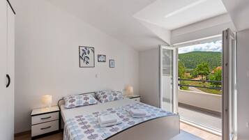 4 camere, ferro/asse da stiro, Wi-Fi