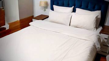 1 bedroom, in-room safe, desk, soundproofing