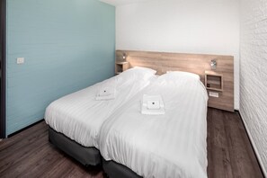 1 bedroom, free WiFi - Stylish Apt by the Sea (Bruinisse)