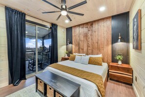 4 chambres, fer et planche à repasser, lit de bébé portatif, Wi-Fi