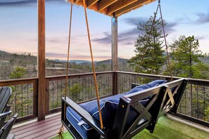 Terrace/patio - Incredible Sunset Views | Organic Decor | Arcades (Sevierville)