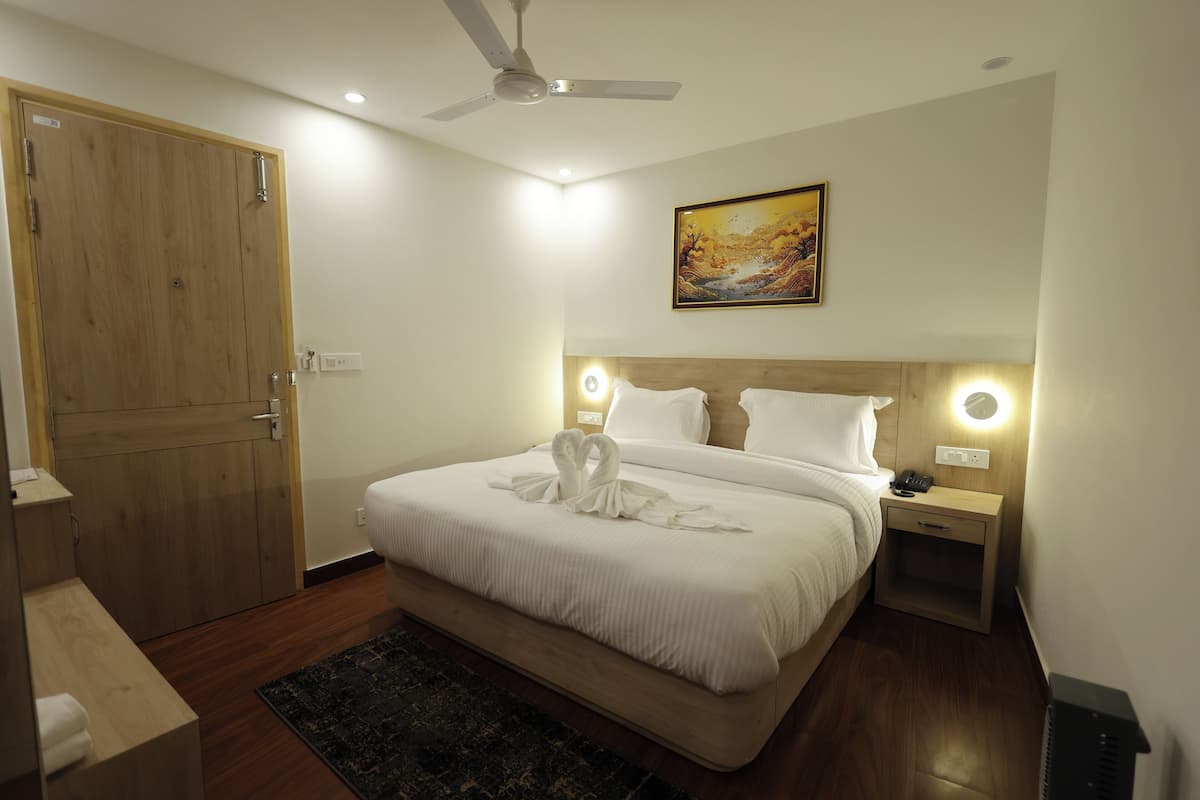 Quadruple Room, City View | Cadar kapas Mesir, peralatan tempat tidur premium
