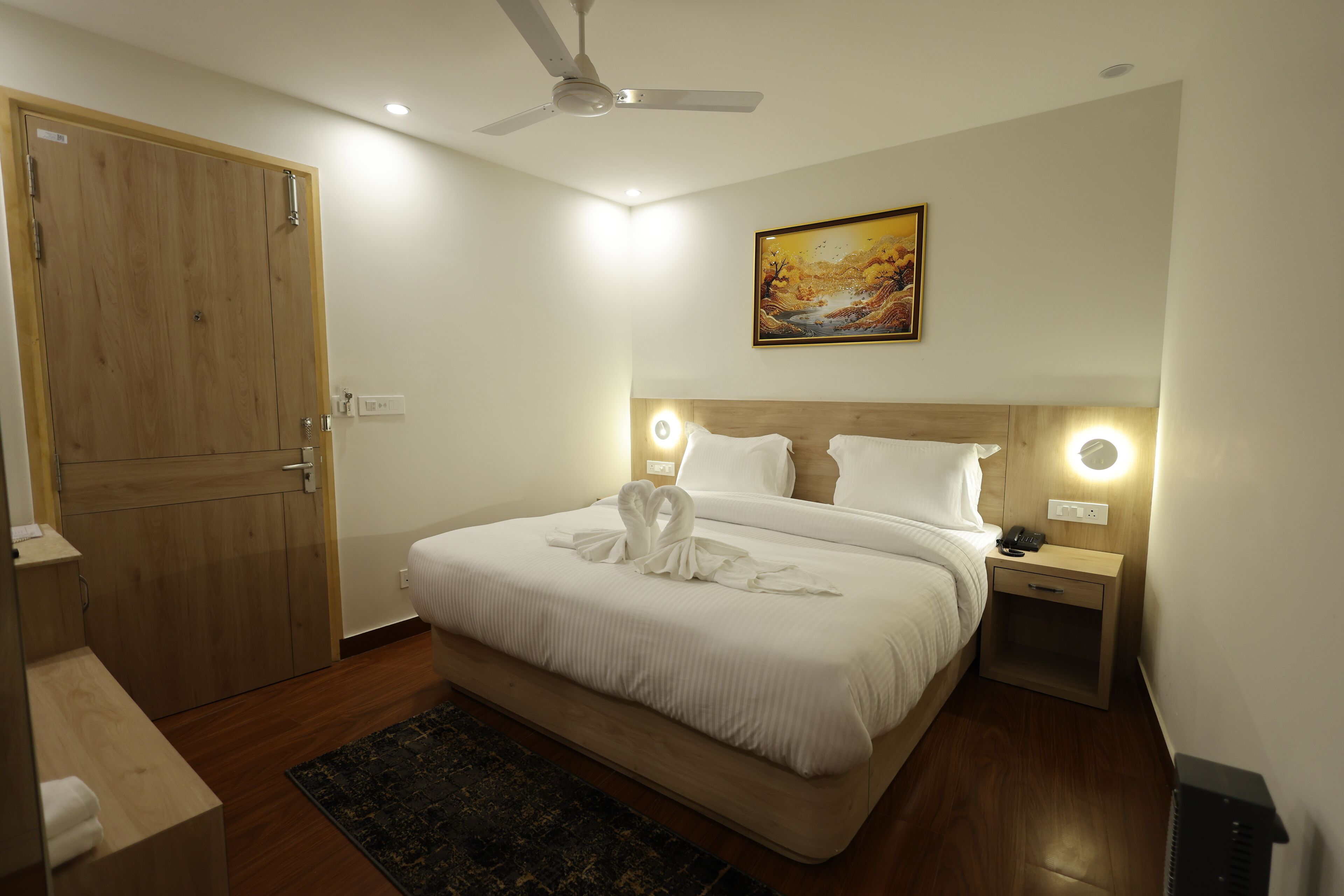 Tweepersoonskamer, uitzicht op de stad | Lakens van Egyptisch katoen, luxe beddengoed, individueel gedecoreerd