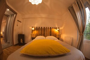 3 habitaciones, tabla de planchar con plancha y cuna de viaje