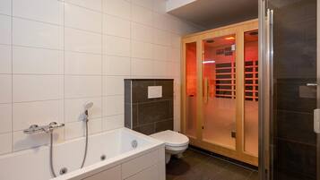 Shower, jetted bath