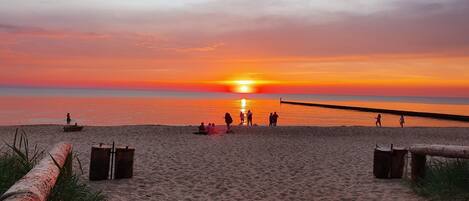 Platja a a prop
