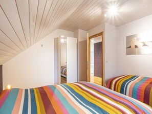 4 bedrooms, WiFi