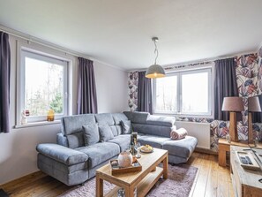 TV, DVD-spiller og stereoanlegg