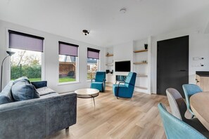 Smart TV, fireplace - Holiday Home in Texel near Forest and Sea (De Koog Texel)