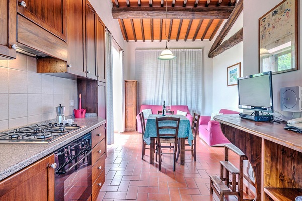 Refrigerador, horno, placa de cocina, cafetera/tetera