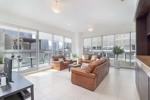 Interior - StayShort - Modern 1 Bedroom in The Residence Tower 8 Perfect for 2 (Downtown)