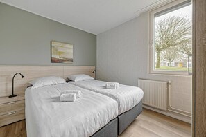 2 bedrooms, internet