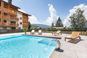 Pool - Chalet in Samoëns near Grand Massif Lift (Samoëns)