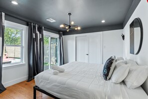 3 室のベッドルーム、アイロン / アイロン台、WiFi、ベッドシーツ