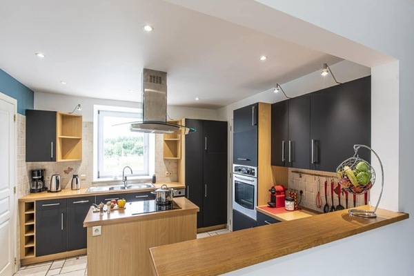 Frigorífic, microones, forn i placa de cuina