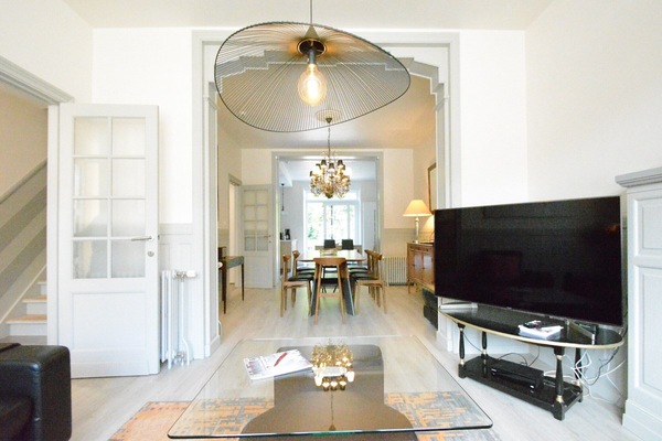 Televisor i taula de tennis de taula