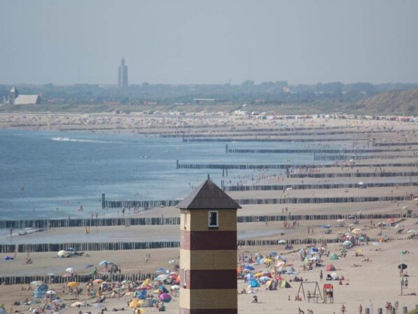 Una playa cerca