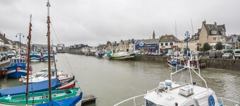 Apartment in Port-en-Bessin near Seashore