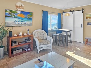 TV - Direct Oceanfront and Boardwalk Condo on 12th St. with Indoor Pool! Decatur House 505 (Ocean City)