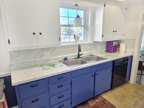 Microwave, coffee/tea maker