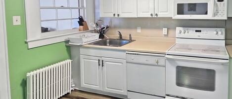 Microwave, coffee/tea maker