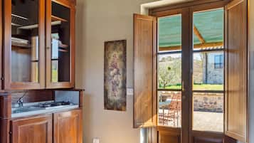 Geladeira, fogĂŁo, cooktop