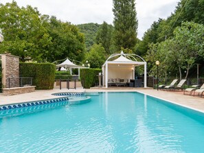 Piscine intérieure, piscine chauffée