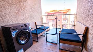 Deluxe Apartment, City View | Terrace/patio