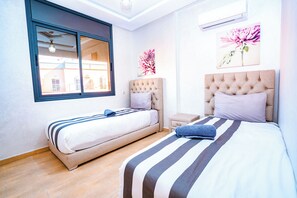 Penthouse tiện nghi đơn giản | 2 phòng ngủ, phòng cách âm, truy cập Internet không dây miễn phí 