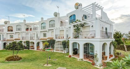 Holiday Home near La Duquesa Golf & Beach