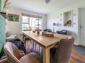 Dining - B&B farm Grutsk in Suwald with private harbour (Suwald)