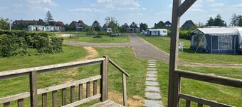Friesland Chalet near the watershore