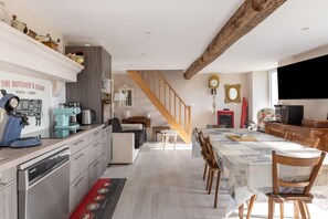 Interior - Charming Home in Molesme (MOLESME)