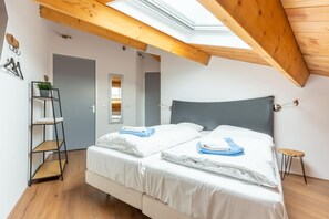 2 bedrooms, free WiFi, bed sheets - Holiday Home in Forested Netherlands with Terrace (Goirle)