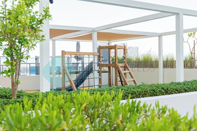 Bloomfields Stunning STU in Reflection