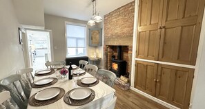 Dining - Admirals Rest (Fleetwood)