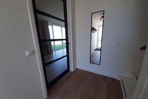 Interior - Family-Friendly Villa in Leons (Leons)