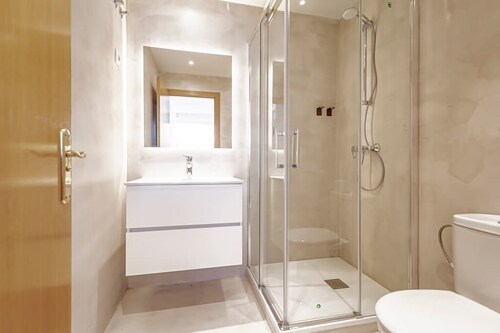 New Luxury Apartment Madrid Airport 107