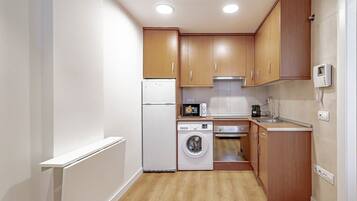 Refrigerador, microondas, horno y tostadora