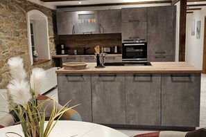 Fridge, oven, dishwasher