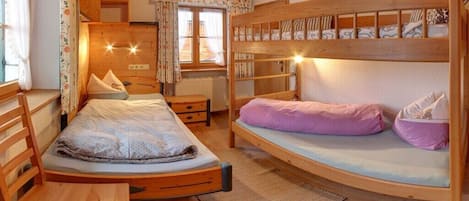 2 bedrooms