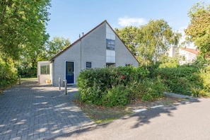 Exterior - Holiday Home by Beach in Ooghduyne (Julianadorp aan Zee)