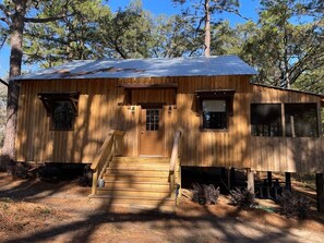 Exterior - The Longleaf Cabin is our largest cabin ideal for 2 families and kids (Tallahassee)