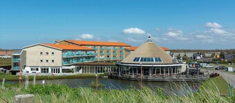 Apartment by the Dunes near the Sea