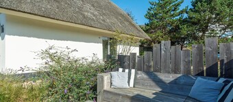 Duynopgangh 16 villa for 8-guests behind dunes
