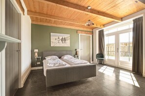 3 bedrooms