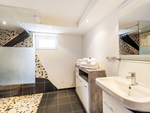 Shower - Apartment in Sankt Gallenkirch near Ski Slopes (Vorarlberg)