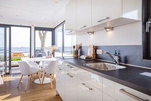 Kühlschrank, Ofen, Herdplatte, Geschirrspüler