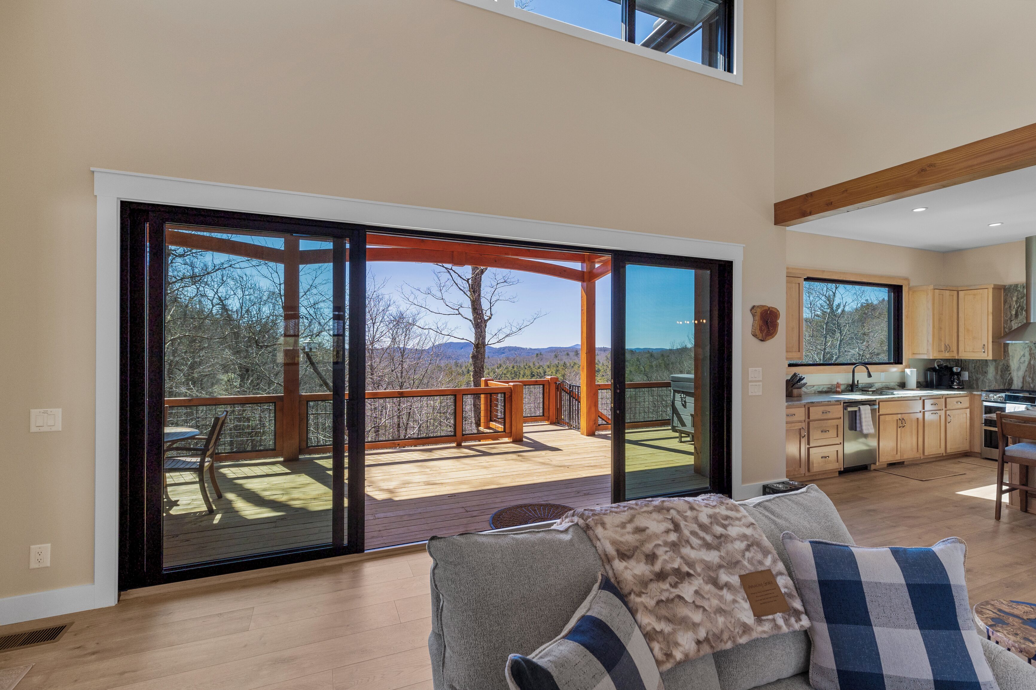 Smart TV, fireplace, offices