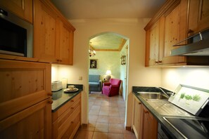 Interior - Apartment in Reith near Ski Slopes (Reith bei Kitzbühel)
